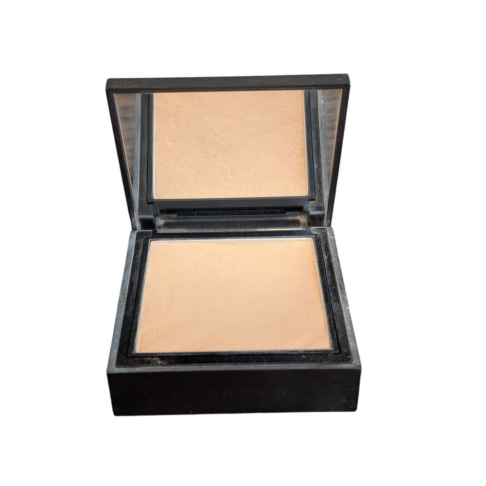 Burberry Light Neutral No.30 Compact